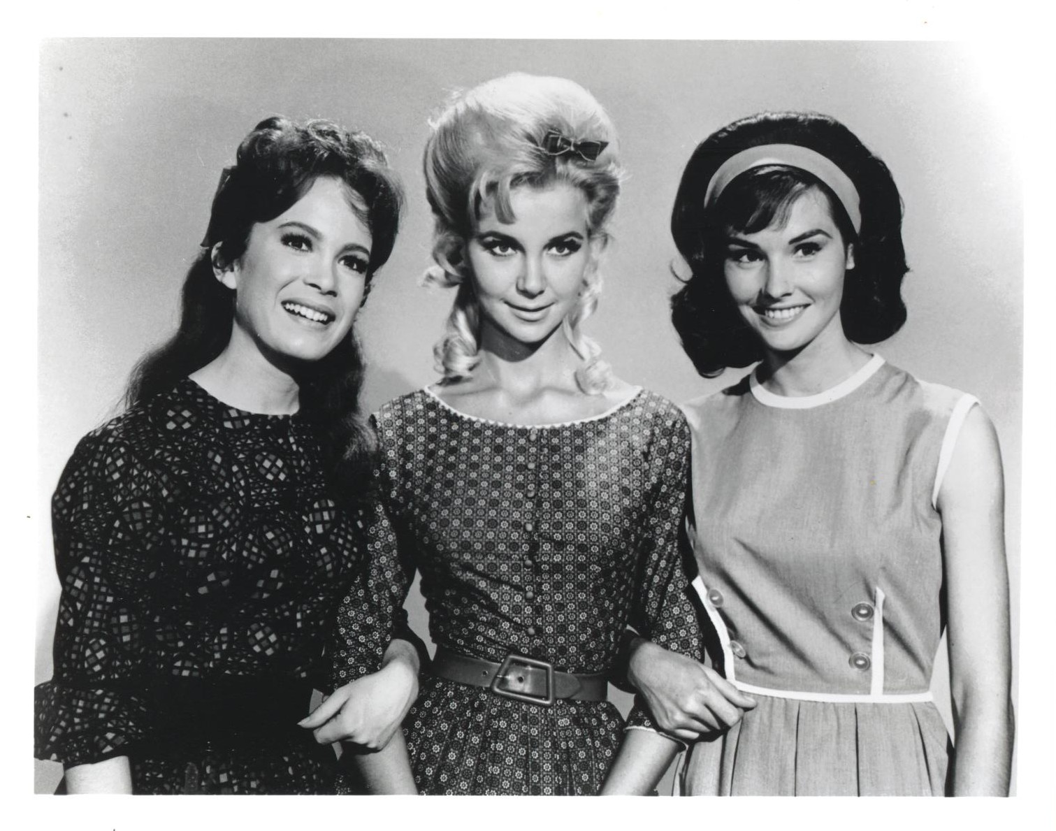 Lori Saunders - Photo Gallery