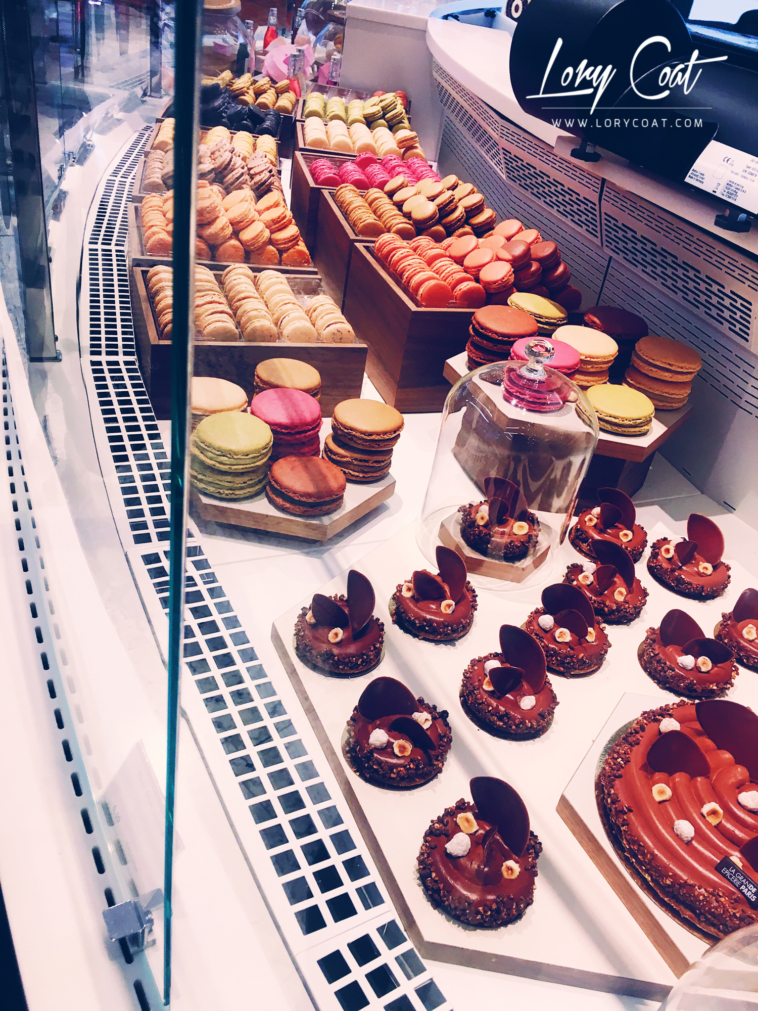 La grande epicerie de Paris en France Lory Coat