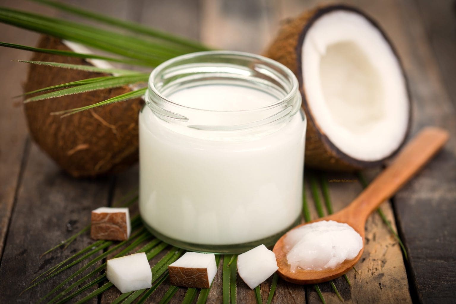 Coconut Oil for Weight Loss (10 Benefits)