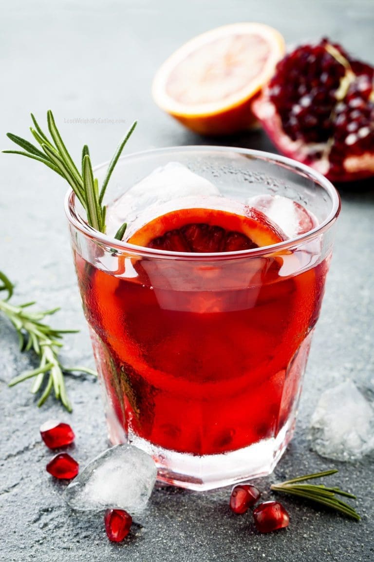 Pomegranate and Blood Orange Cocktail with Vodka {LOW CALORIE}