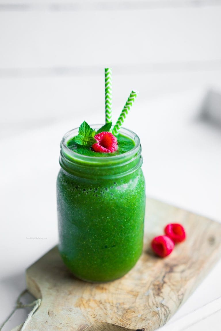 10 Health Benefits of Green Smoothies {Backed By Science!}