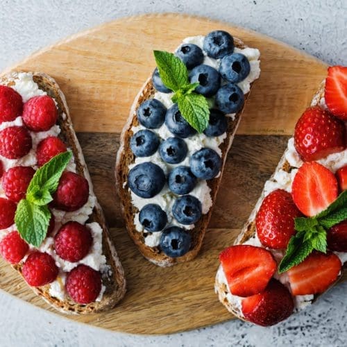 Low Calorie Cottage Cheese Toasts for Weight Loss
