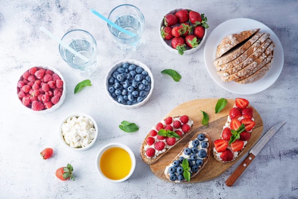 Low Calorie Cottage Cheese Toasts for Weight Loss