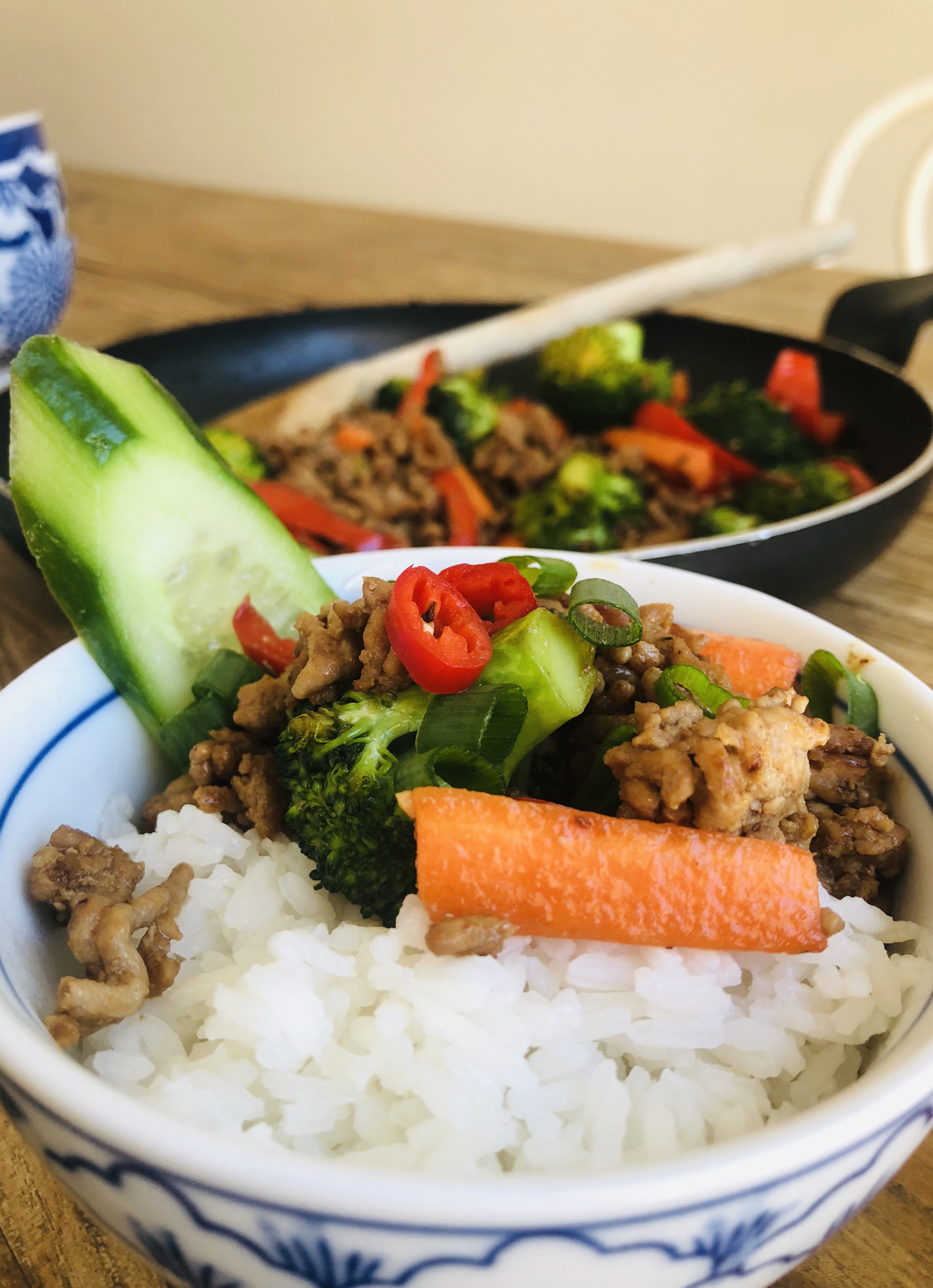 hoisin pork stir fry simple + delicious lo's kitchen