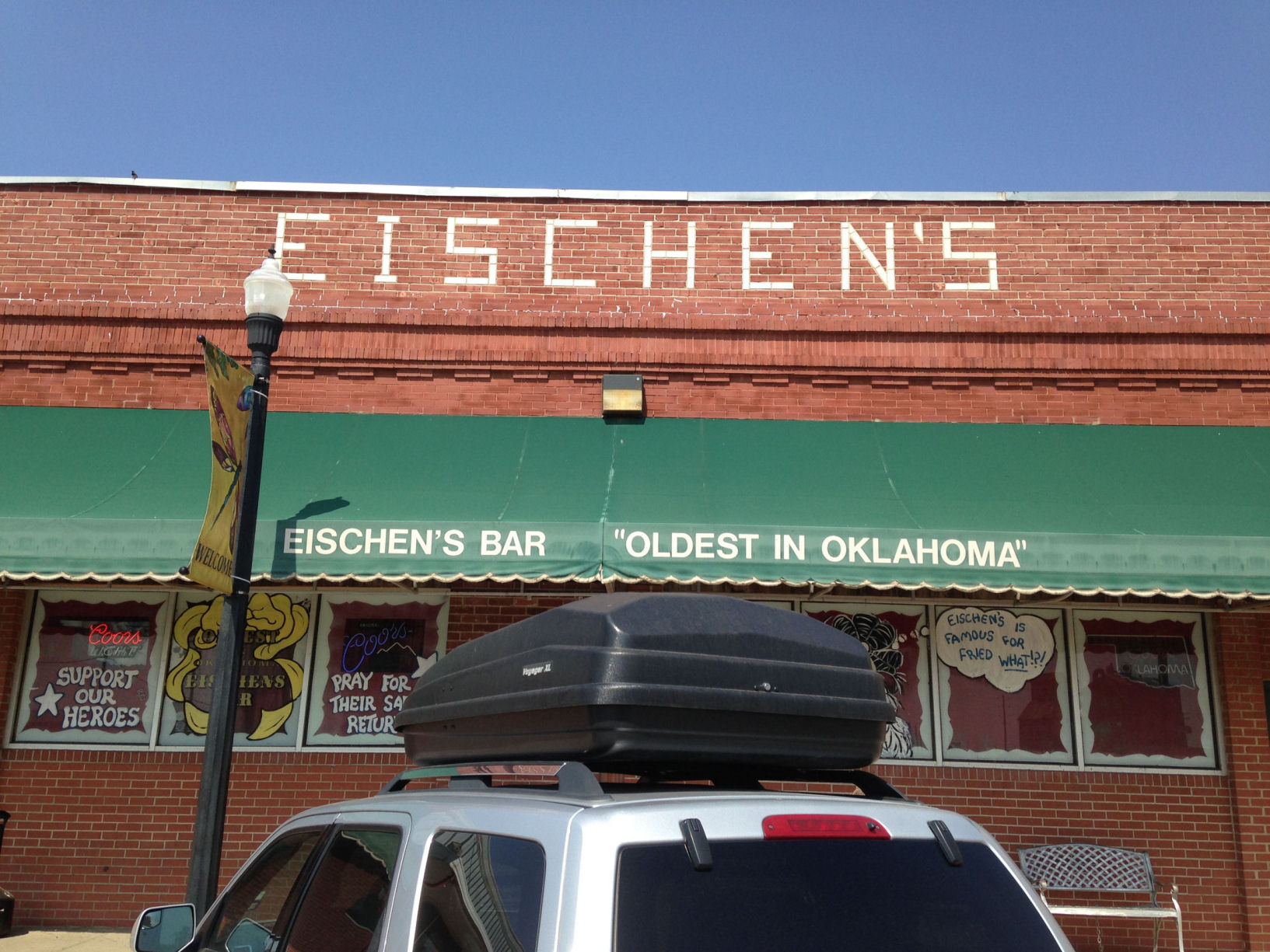 Eischen's Bar Okarche Ok. 7/24/14 Los Pizza Dudes