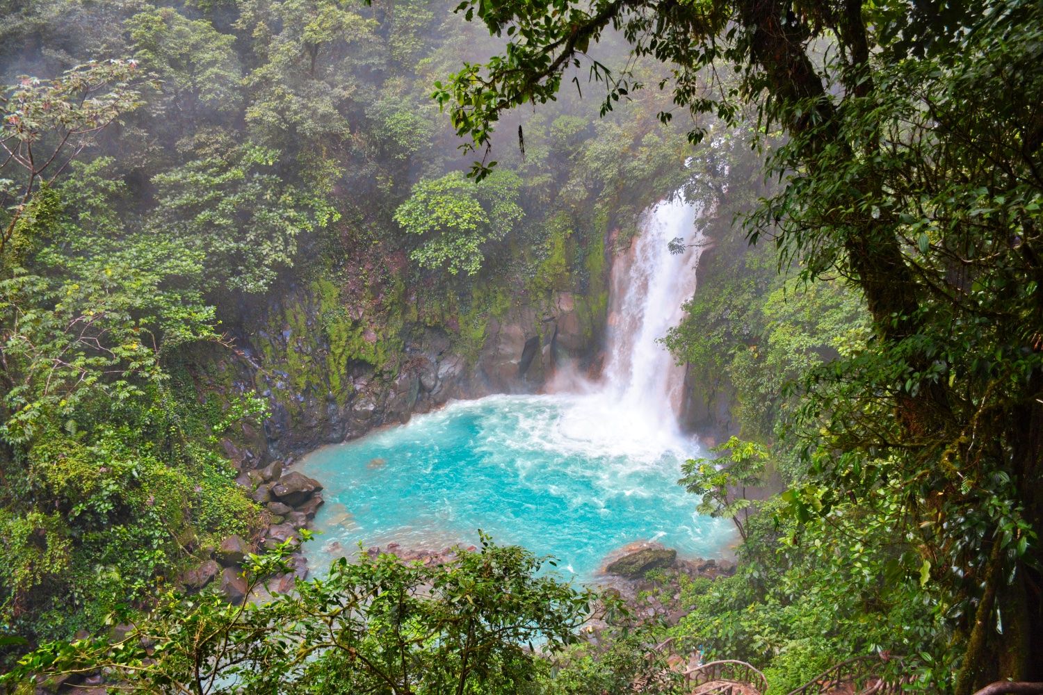 Los sismos son parte casi del cotidiano costarricense desde hace siglos atrás así quedó escrito en crónicas y actas. 50 cosas que hacer en Costa Rica | Los Traveleros