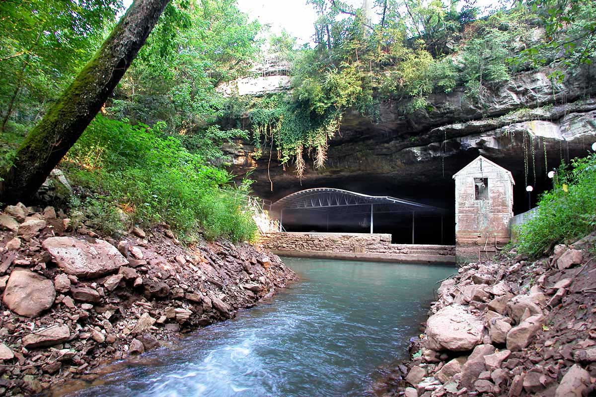 Home Lost River Cave
