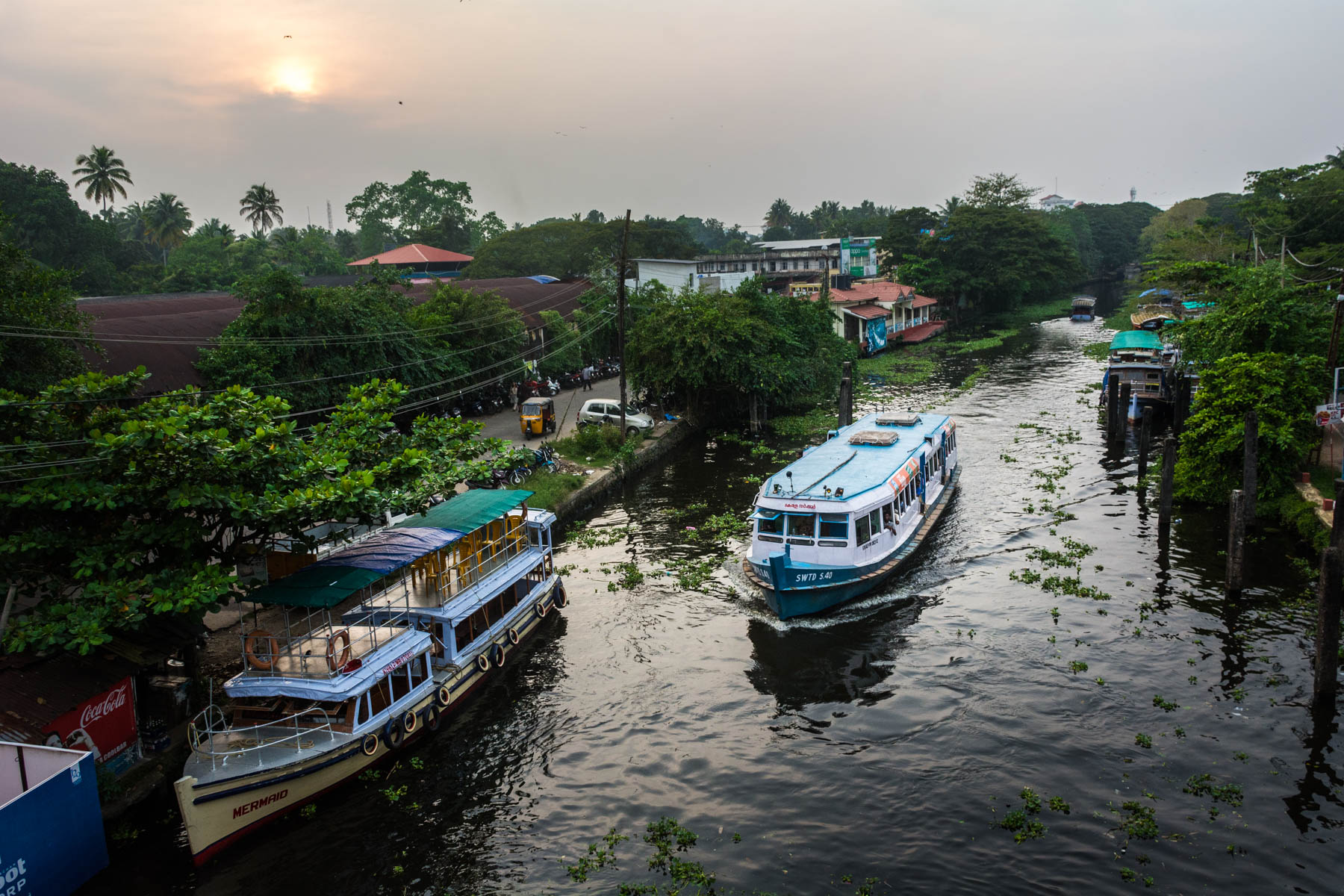 Photos the cheapest way to see the Alleppey backwaters in Kerala, India
