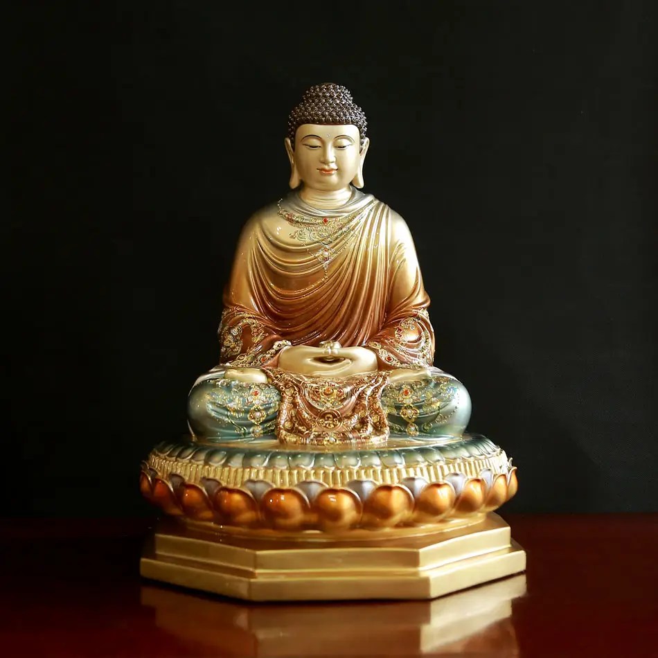 Buddha statue History, Meaning and Benefits LotusBuddhas