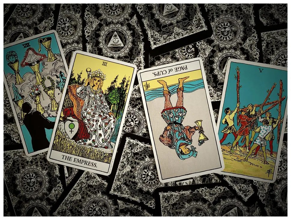 The Meaning of Reversed Tarot Cards LotusBuddhas