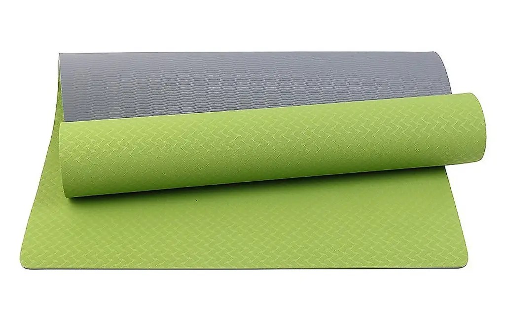 What is a Yoga Mat? Benefits, How to Choose and Clean