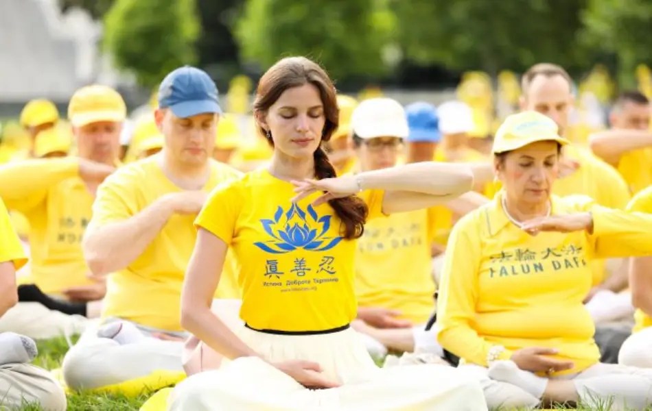 What is Falun Gong? Benefits and Persecuted in China