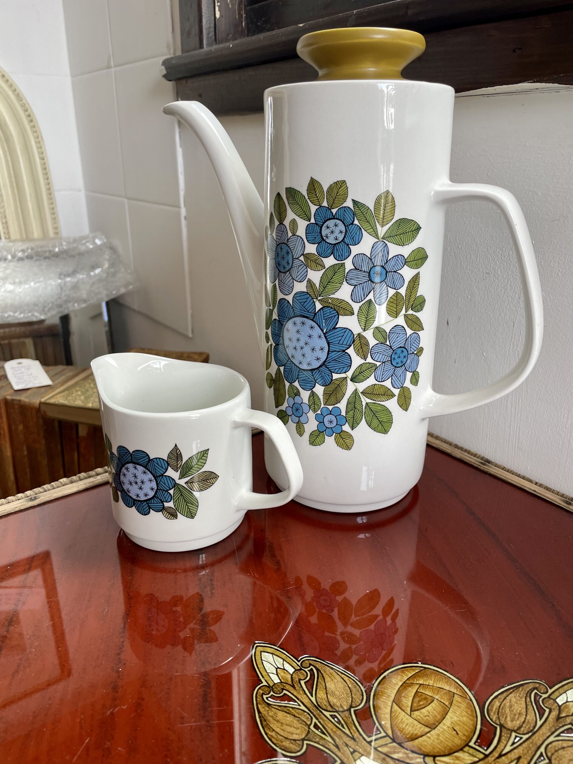 1970s Coffee Pot and Milk Jug Lovage and Lace