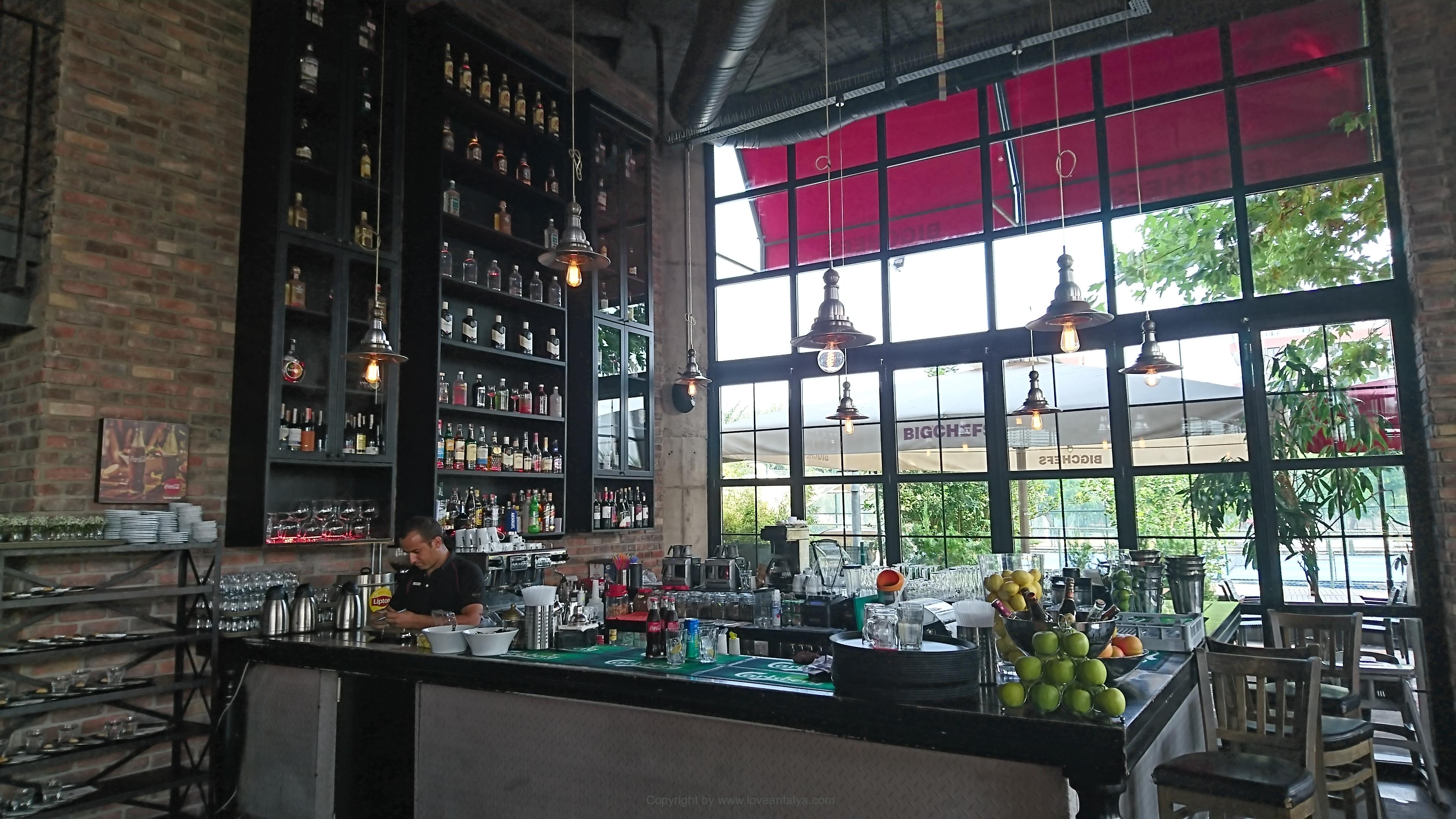 Restaurant Big Chefs og de storslåede omgivelser Love Antalya