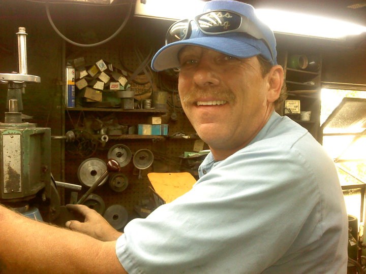 Jeff Loveless's Instagram, Twitter & Facebook on IDCrawl