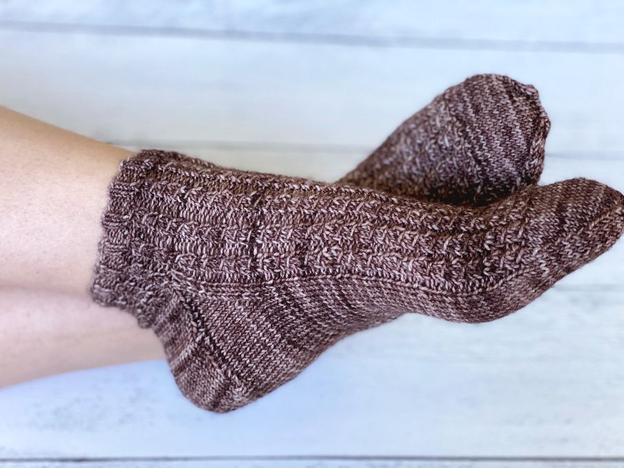 Mock Cable Knit Socks Pattern (Free Knitting Pattern) love. life. yarn.