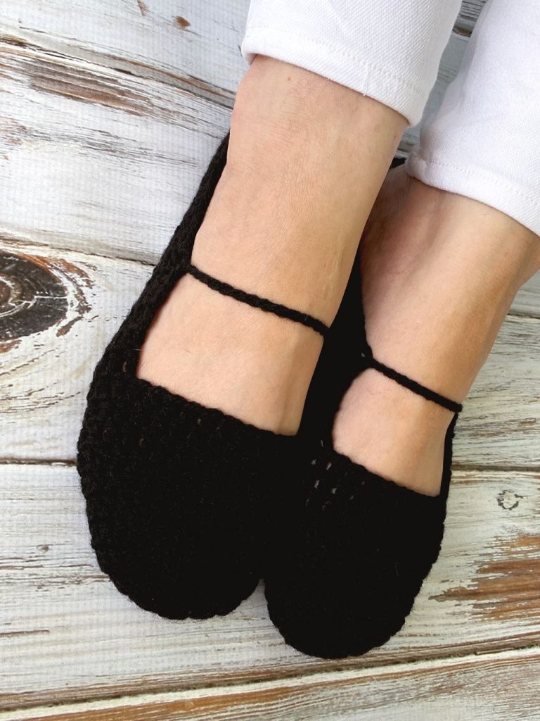 Perfect Crochet Ballet Slippers Free Crochet Pattern love. life. yarn.