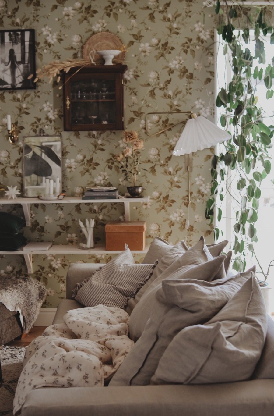 Gamla Soffor Att klä om ett par gamla soffor Lovely LifeNär gamla sofforna blir