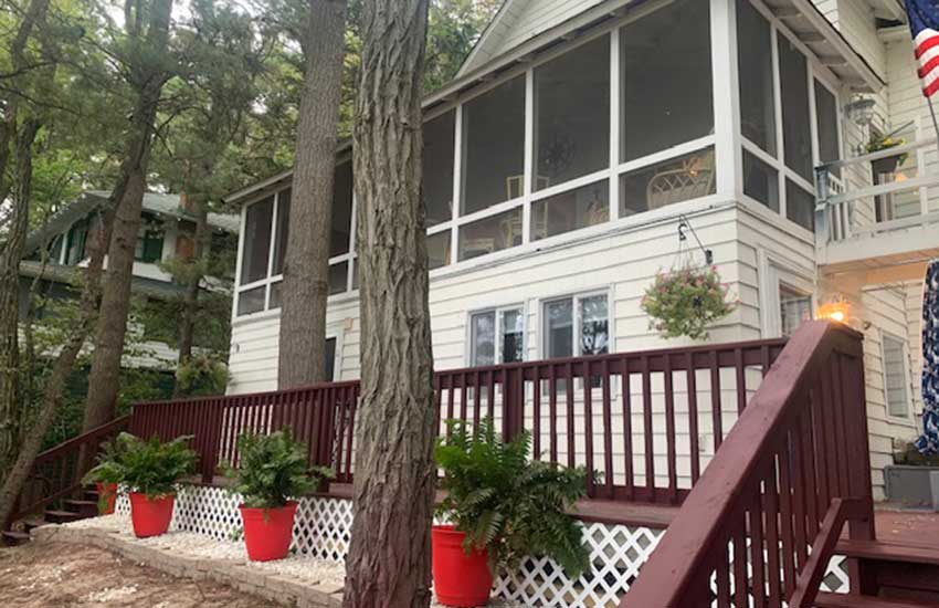 Beach ReTREAT • Lake Michigan Rental in Pentwater