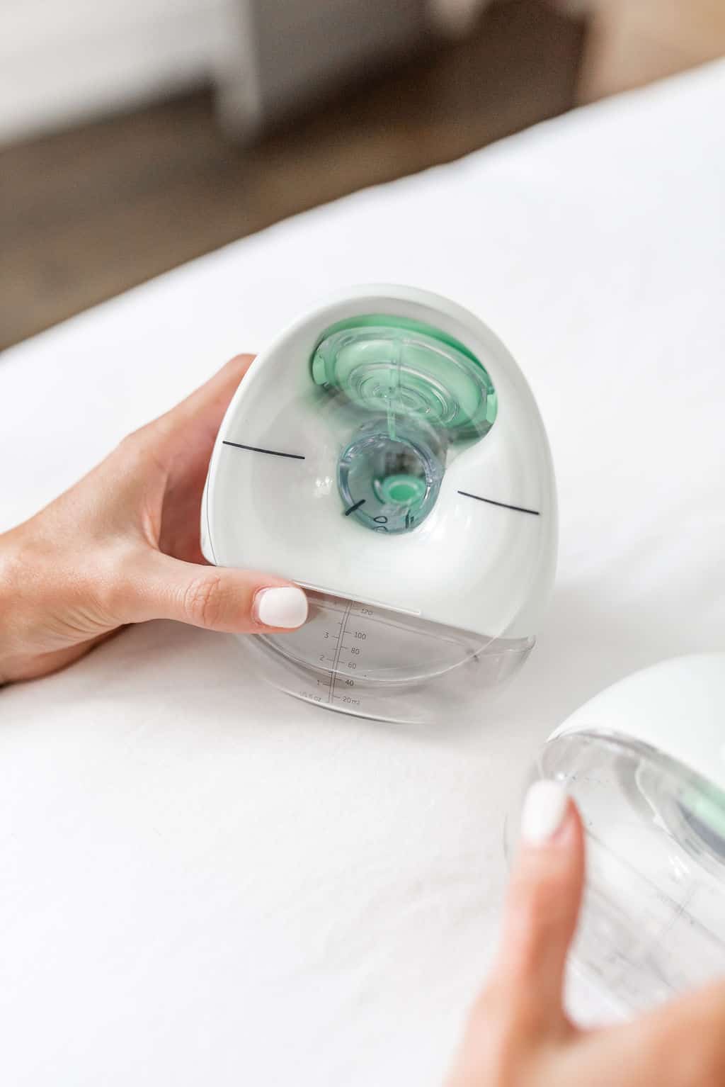 The (best) Hands Free Breast Pump Loverly Grey