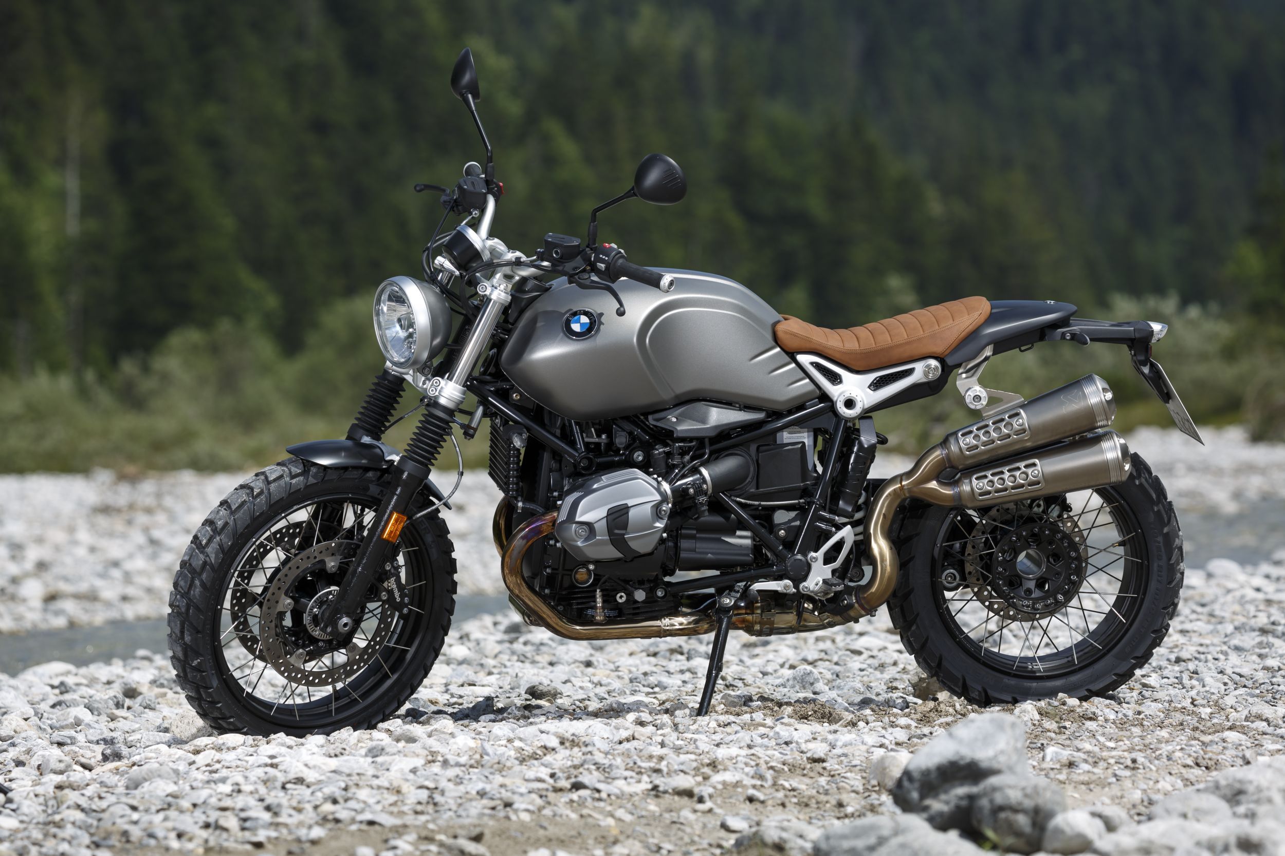 Review of BMW R Scrambler 2018 pictures, live photos