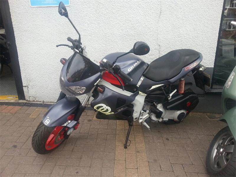 Review of Gilera 180 DNA 2002 pictures, live photos & description