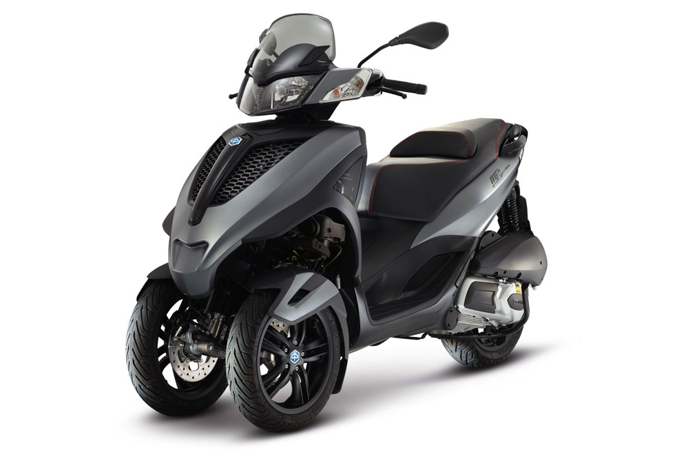 Review of Piaggio MP3 125 MP3 125 pictures, live photos & description