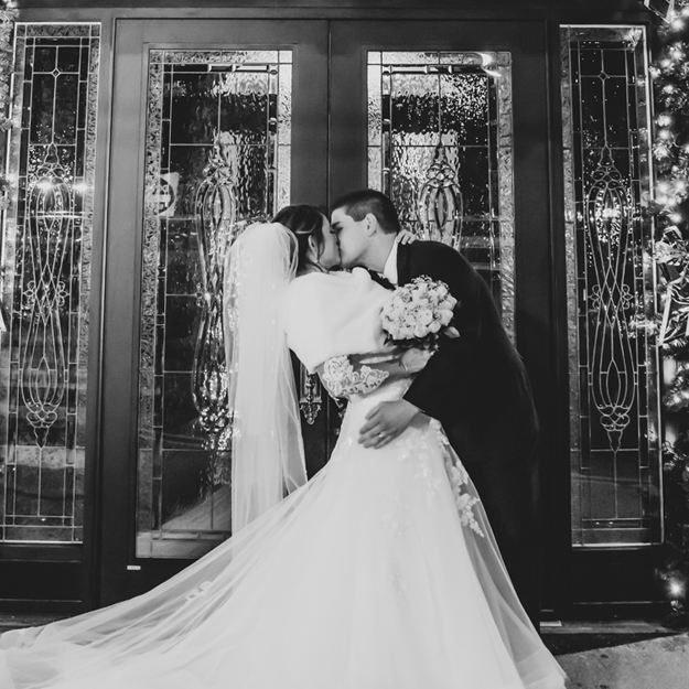 Cavanaugh’s Wedding Show » LeMont Restaurant 150 Dinner Gift Card