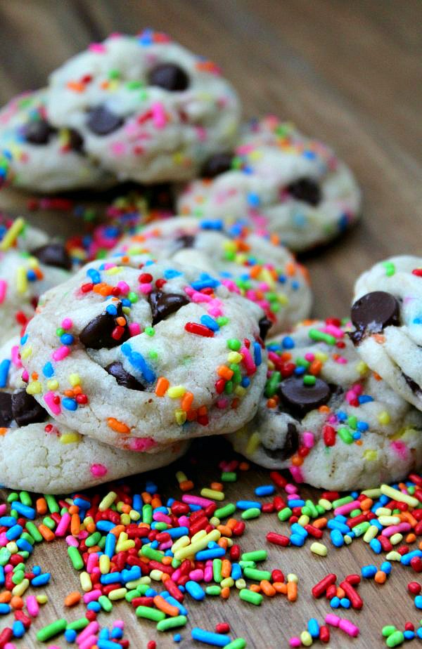 Easy Funfetti Chocolate Chip Cookies Love to be in the Kitchen