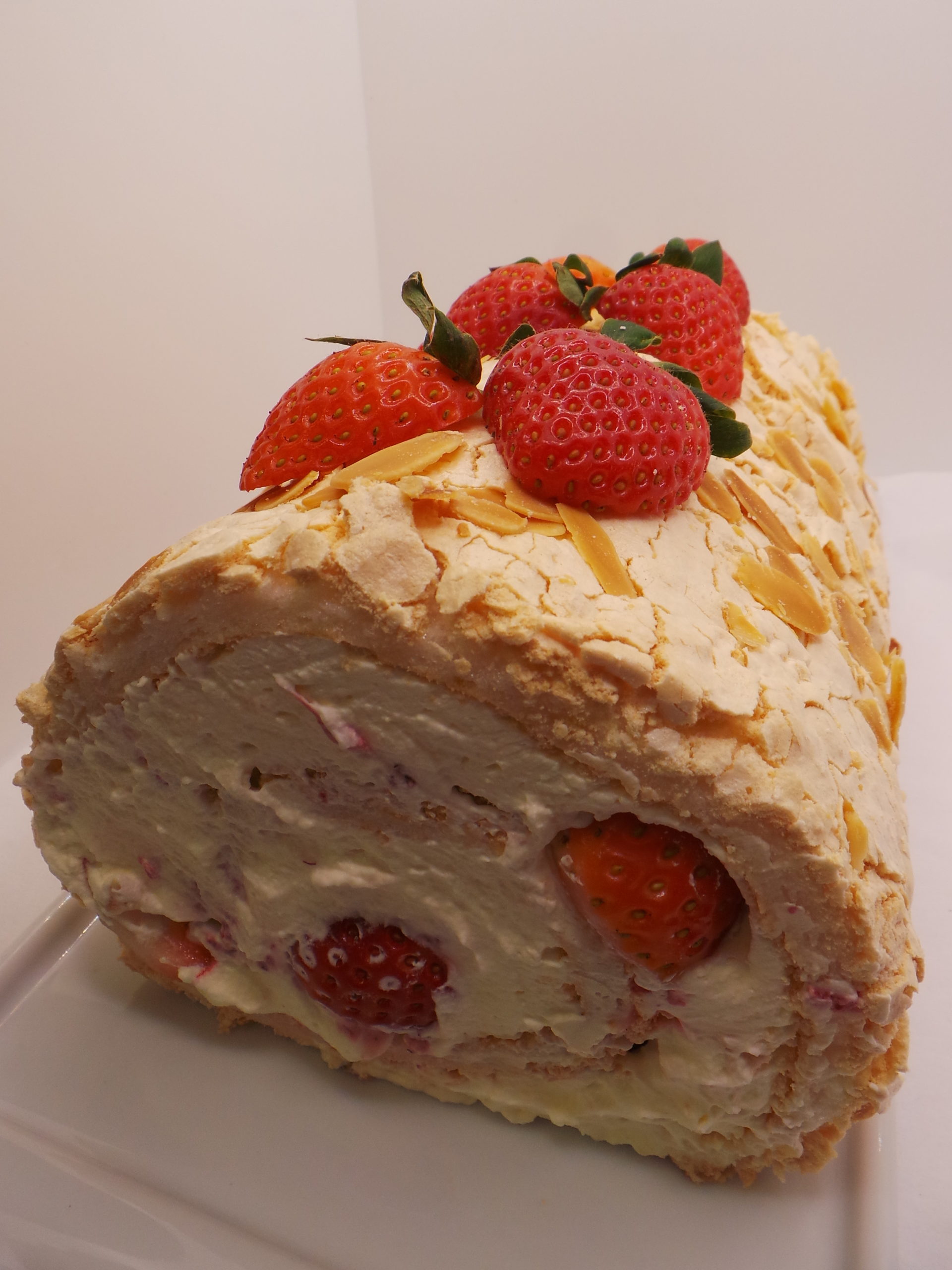 Meringue Roulade with Strawberries 3, 7 Lovin Catering