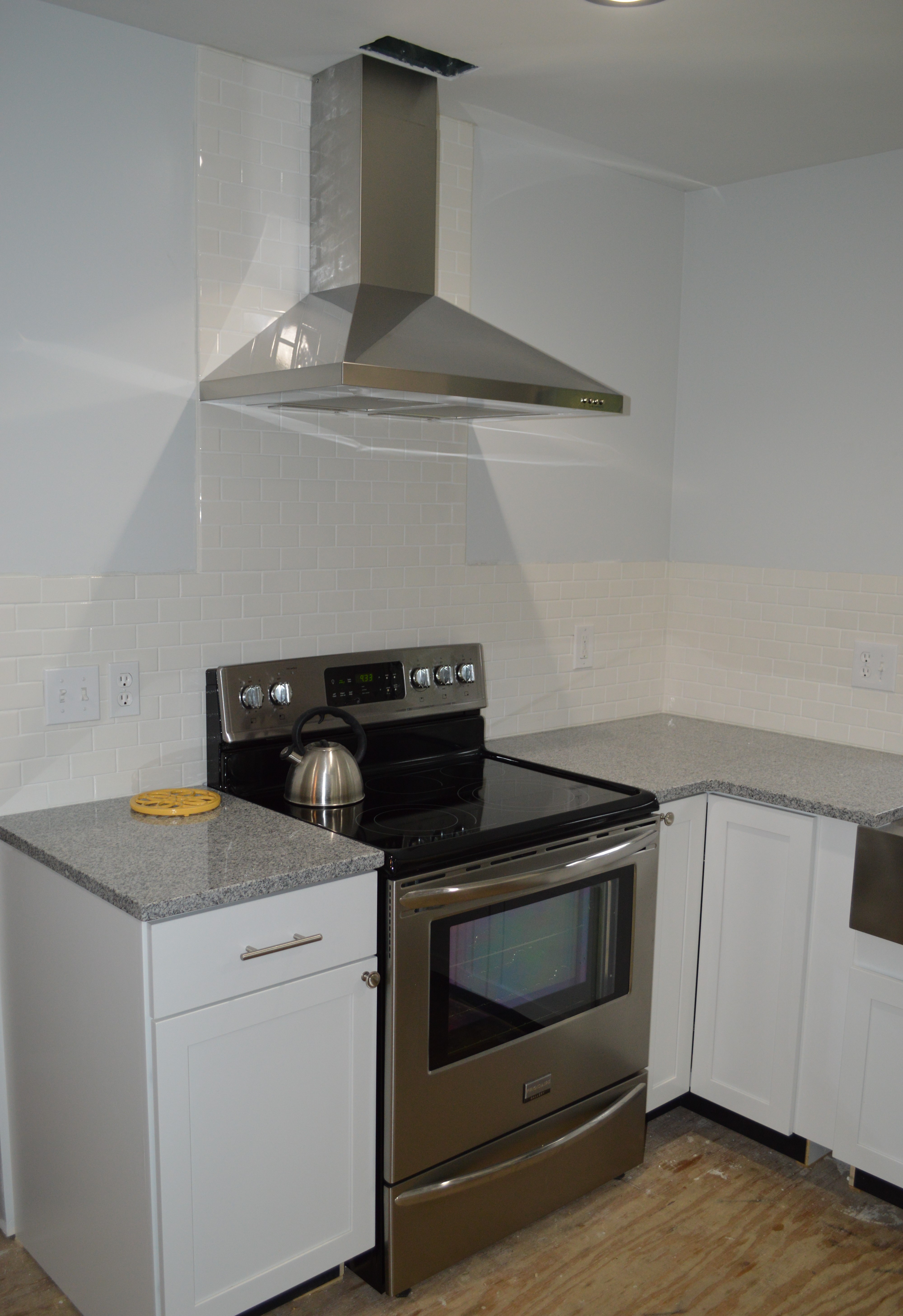 I Really, Really, Really Like the New Range Hood Loving Here