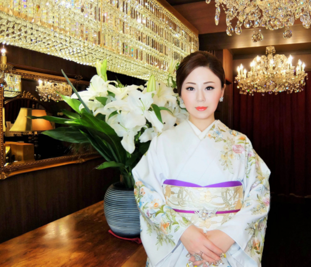 銀座の高級クラブのママの役割・収入とホステスがお手本にしたいママ