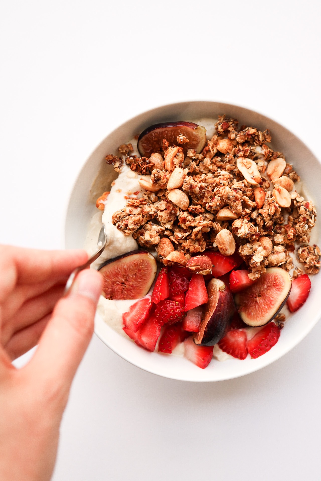 Date Sweetened Granola Lavva