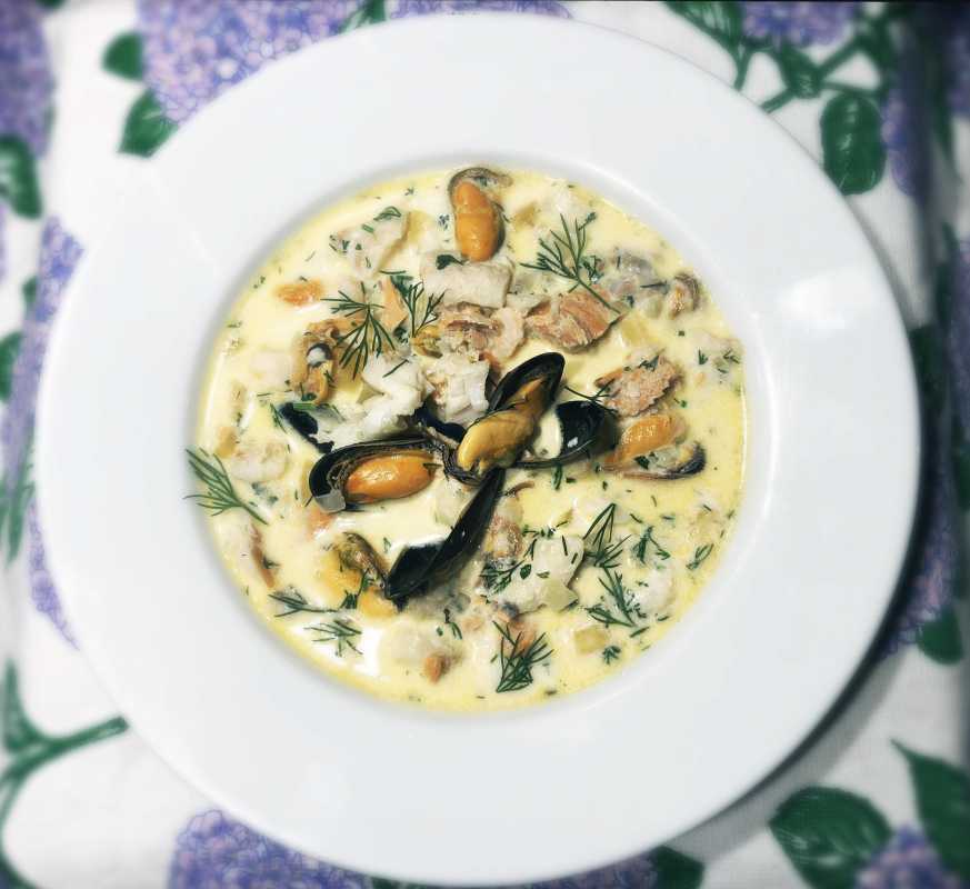 Low Carb Seafood Chowder