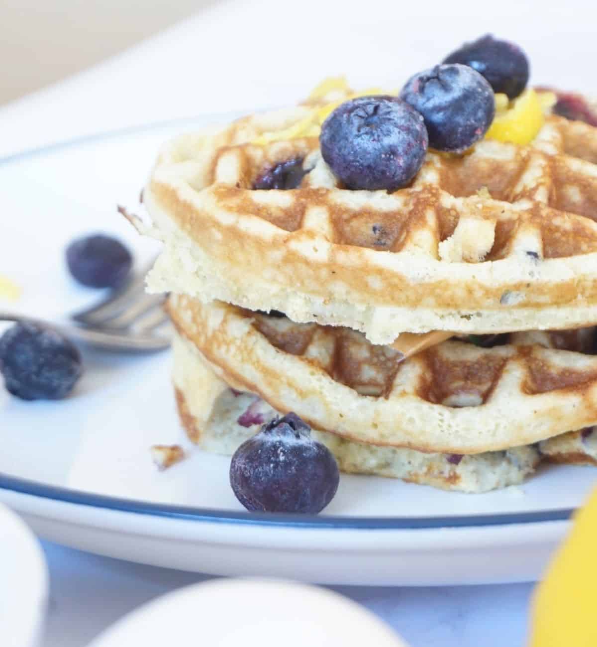 Blueberry Lemon Waffles (with cream cheese icing) — Low Carb Quick