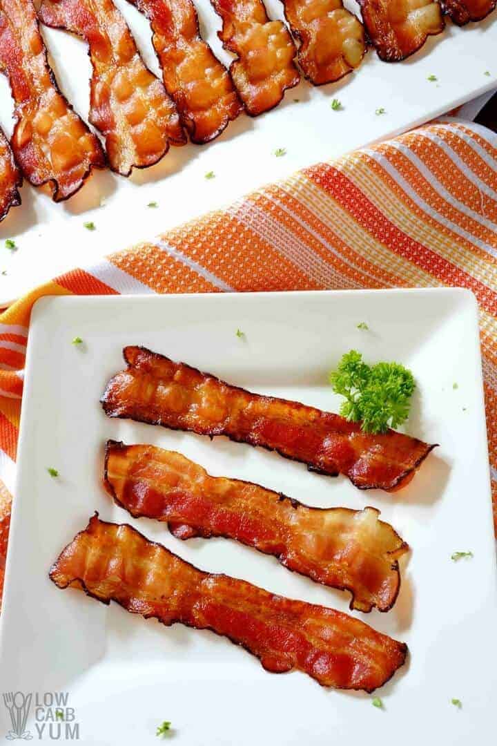 Baking Bacon in the Oven on a Rack Low Carb Yum