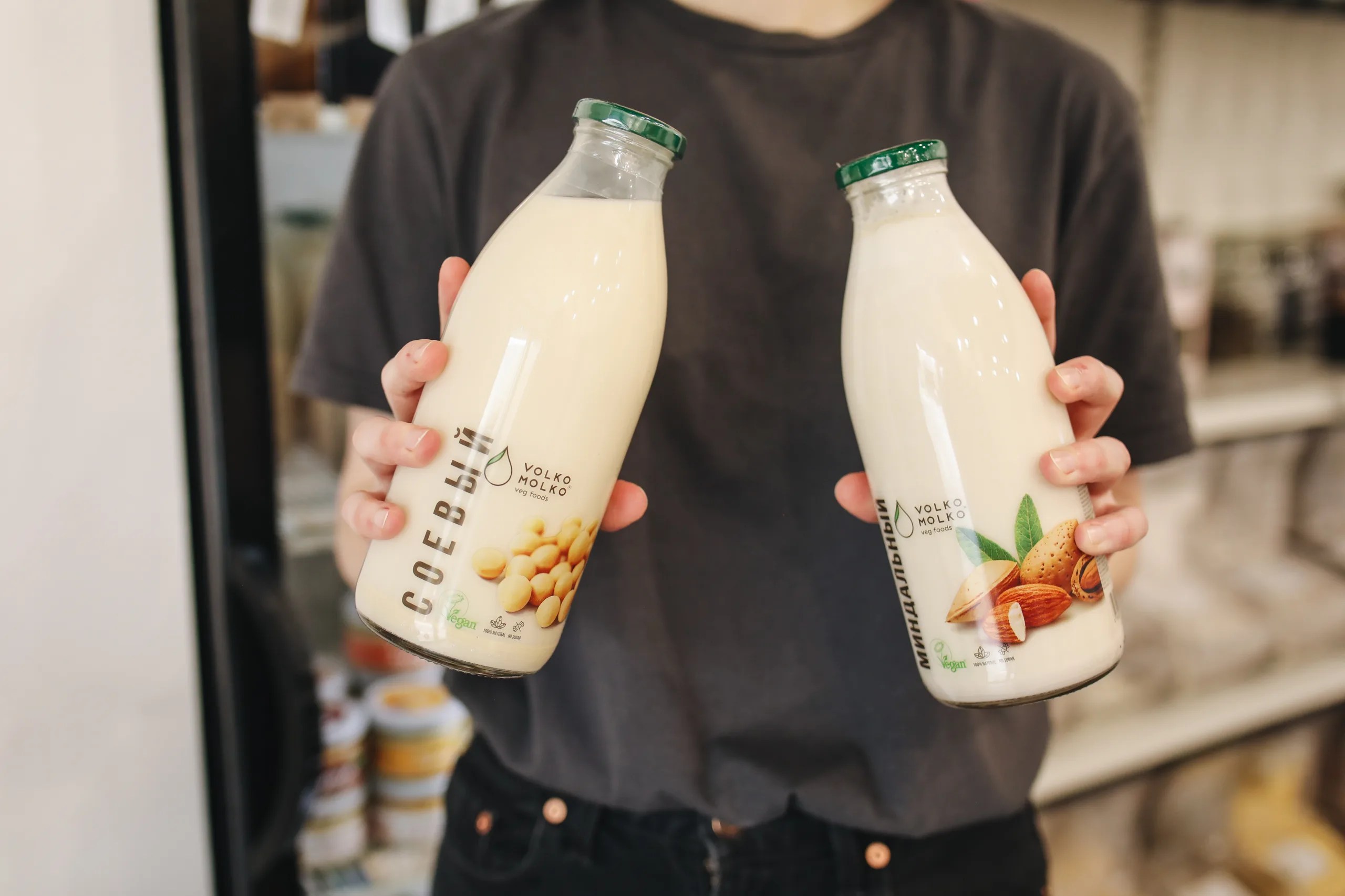 Is Almond Milk Low Fodmap (Answered!)