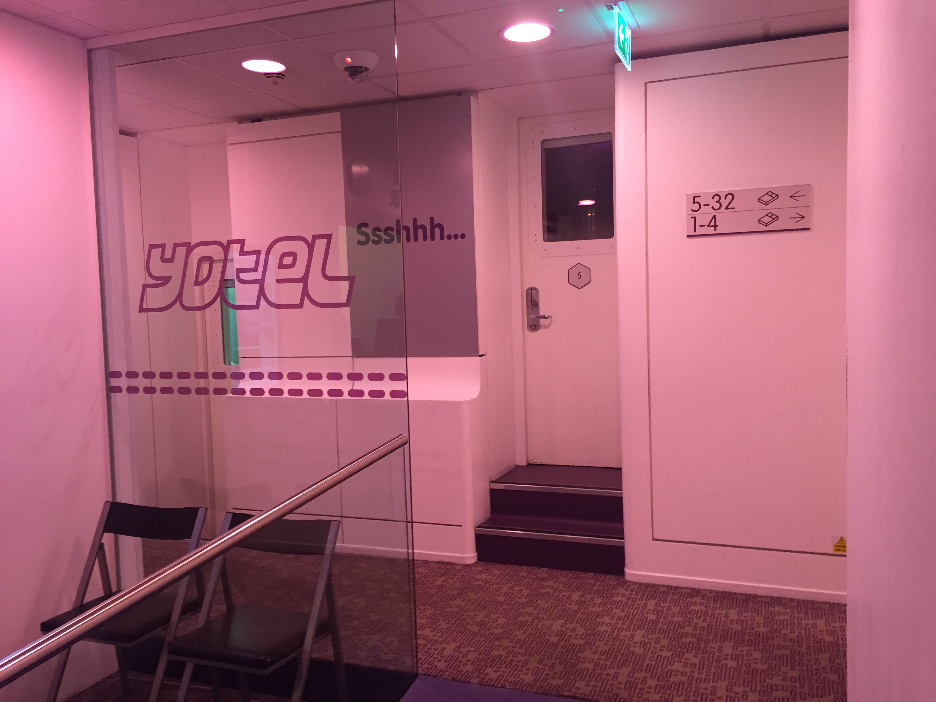Review Yotel "Pod Style" Short Stay Hotel at LHR T4 LoyaltyLobby