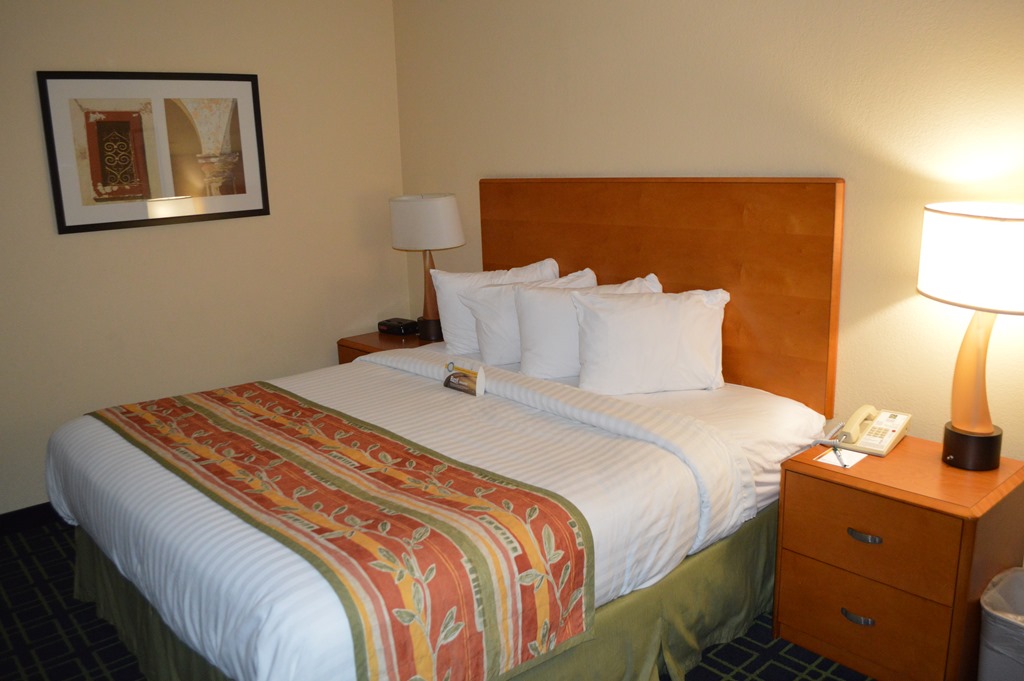 QualityInnbed.jpg Loyalty Traveler