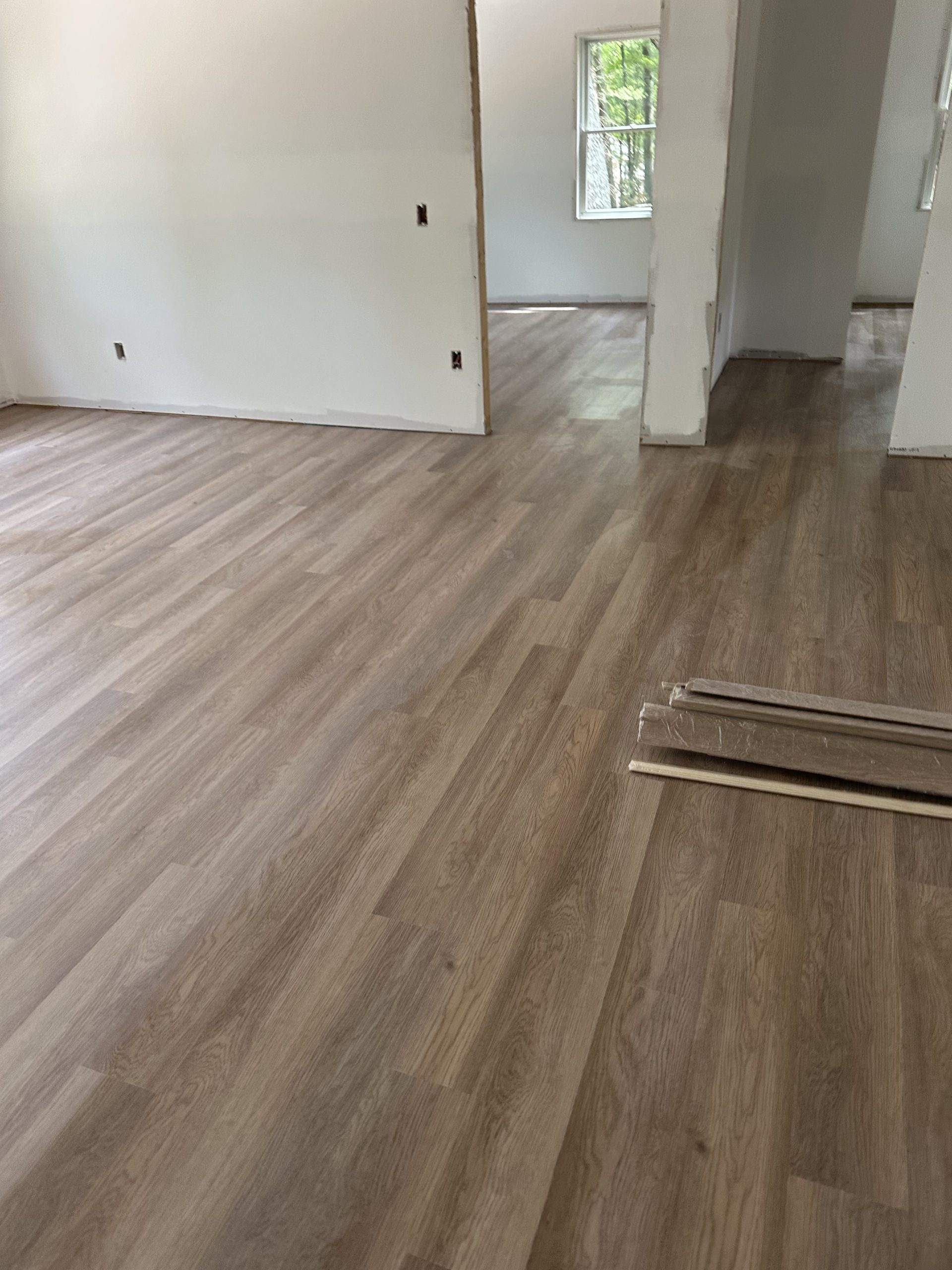 Gallery Lozano Flooring LLC