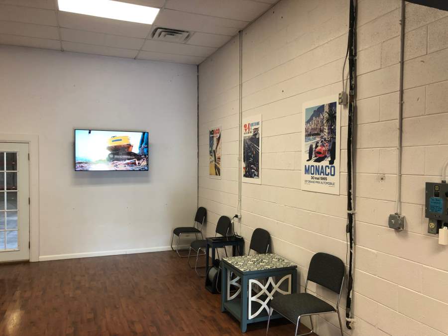 Gallery Low Price Auto Glass