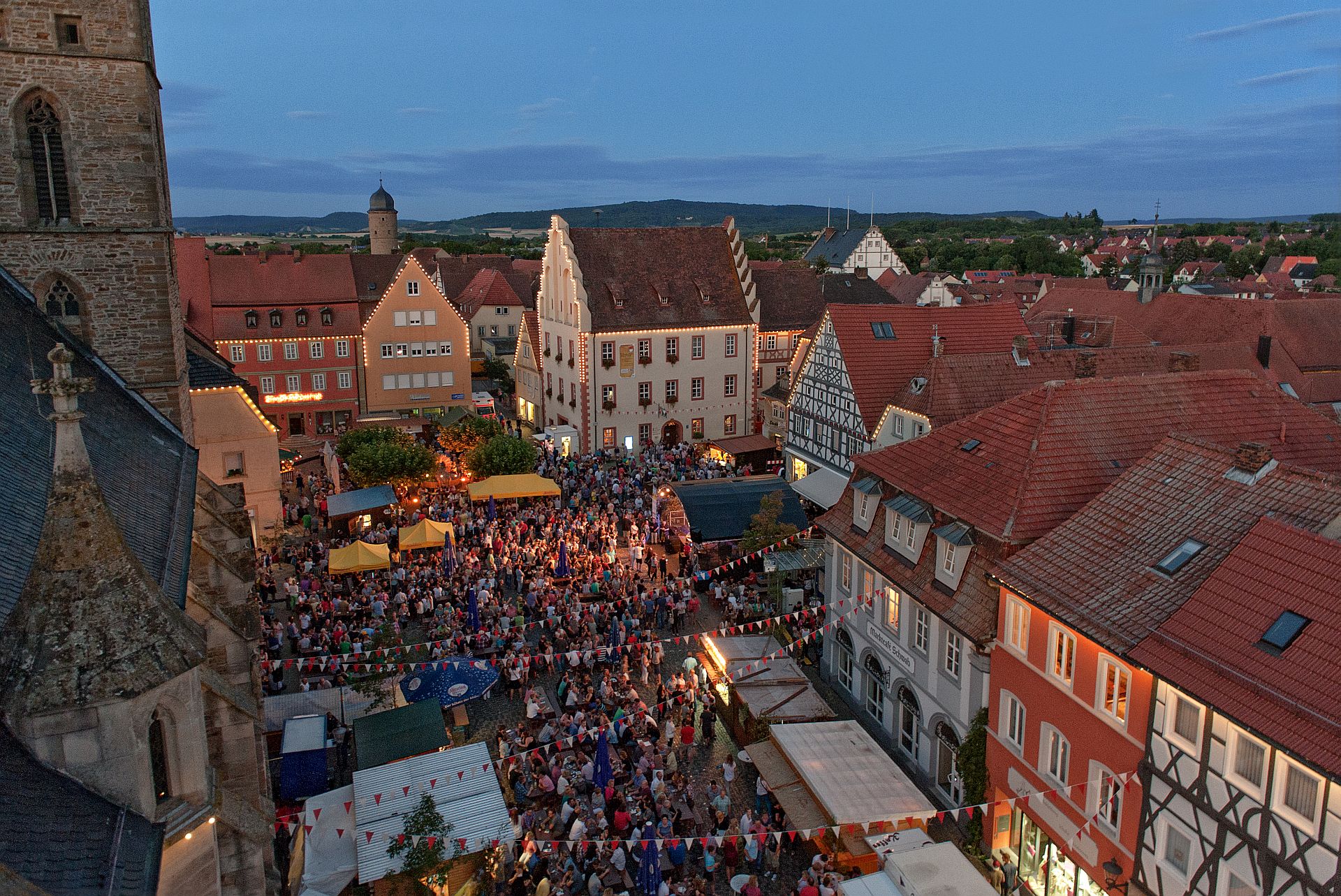 Weinfest Gerolzhofen in "Frankens größter Weinstube" gerolzhofen.de