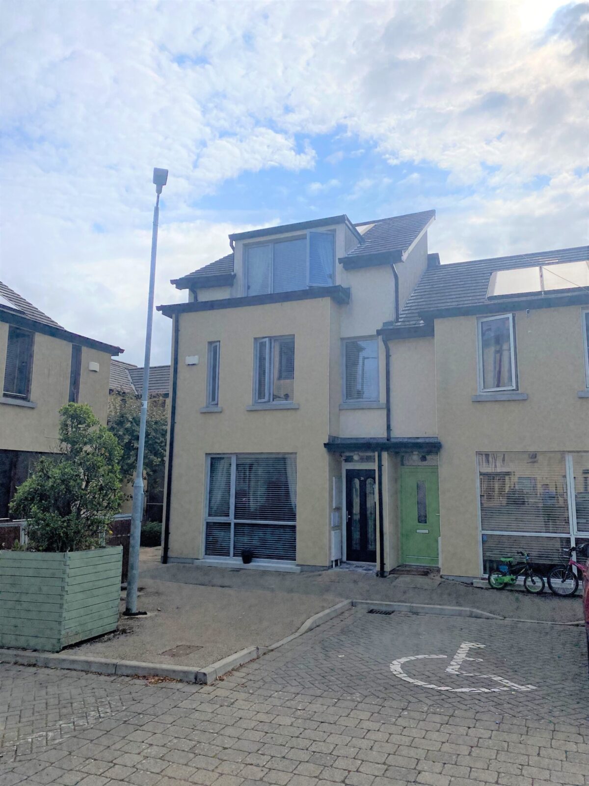 26 Castlelyon Avenue, Newcastle, Co. Dublin. Liam Reilly Auctioneers