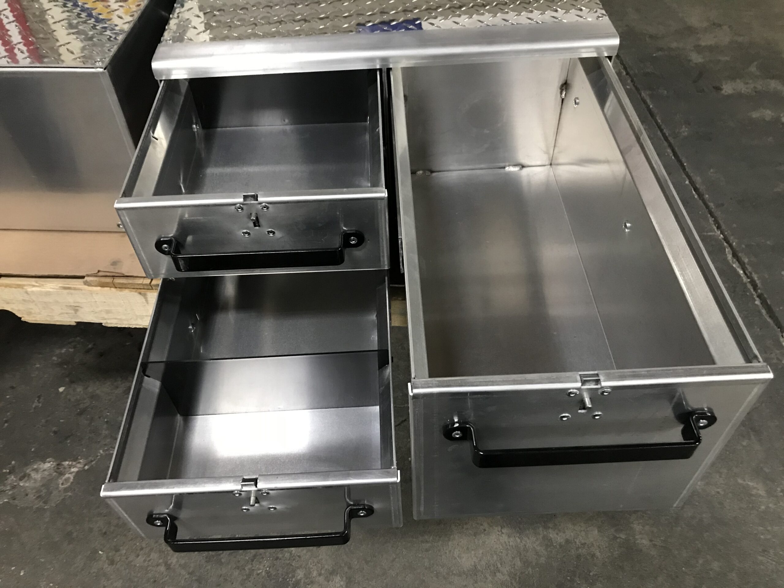 Drawer Storage System for Truck & Van Organization L&R Industries, Inc.