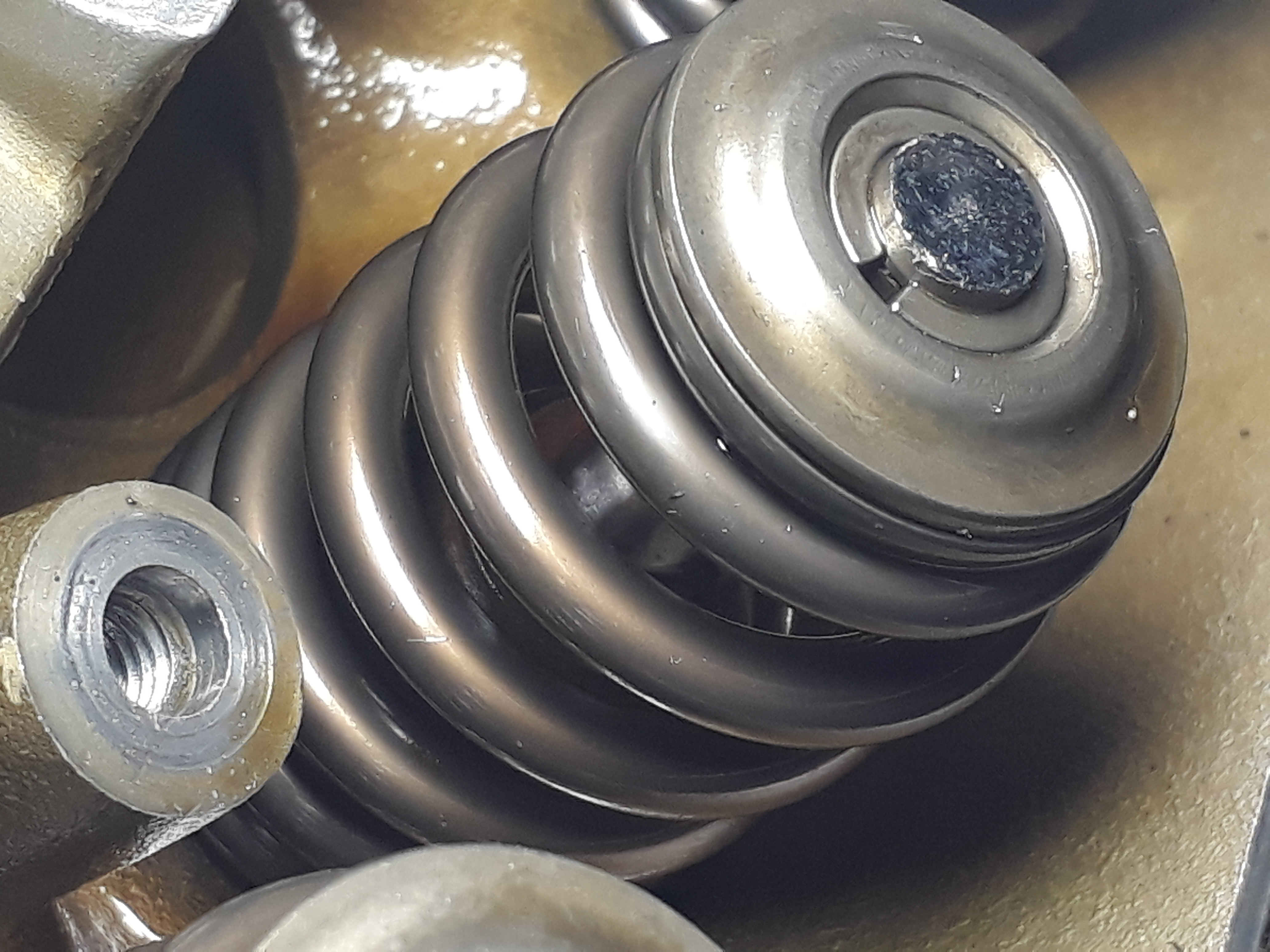 Valve tip / stem wear problem. Advice needed... LS1TECH