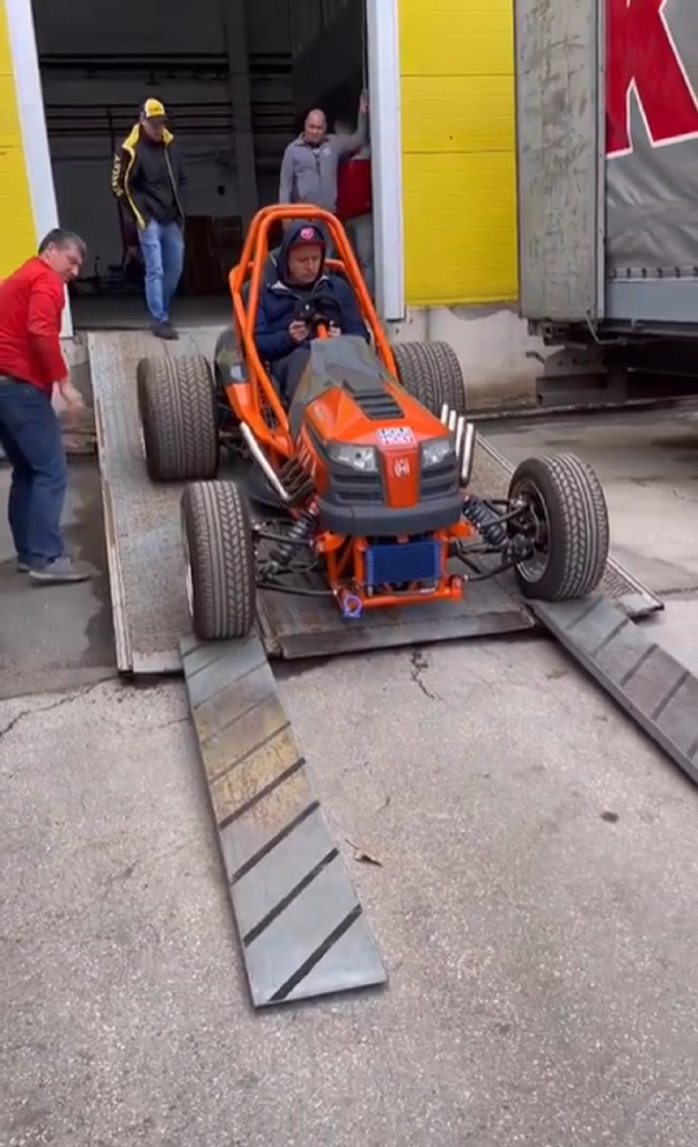 Custom Built Husqvarna Racing Lawn Mower Uses LS Power
