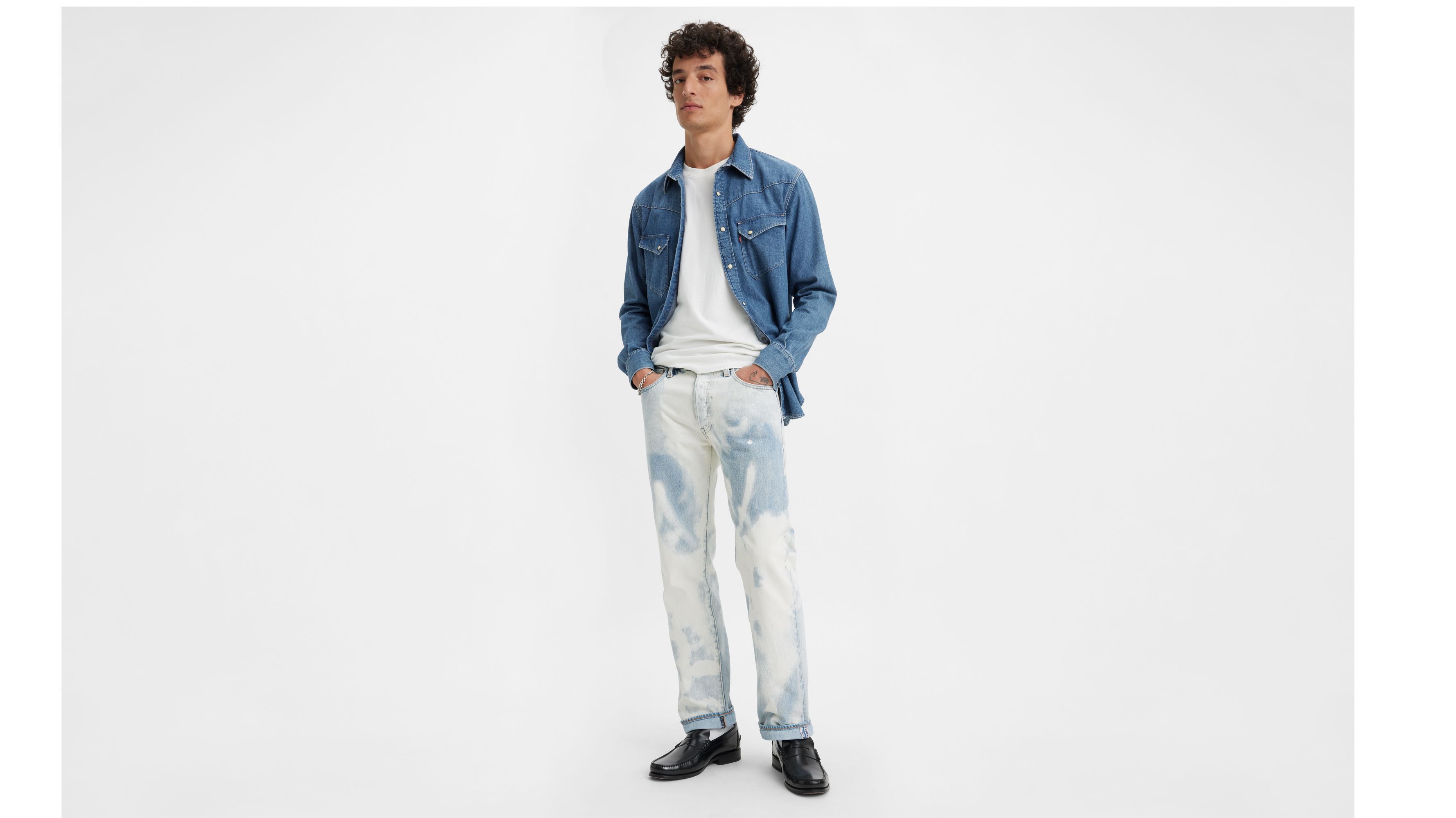 7 MustTry Outfits with White Jeans for Men Elevate Your Style Game
