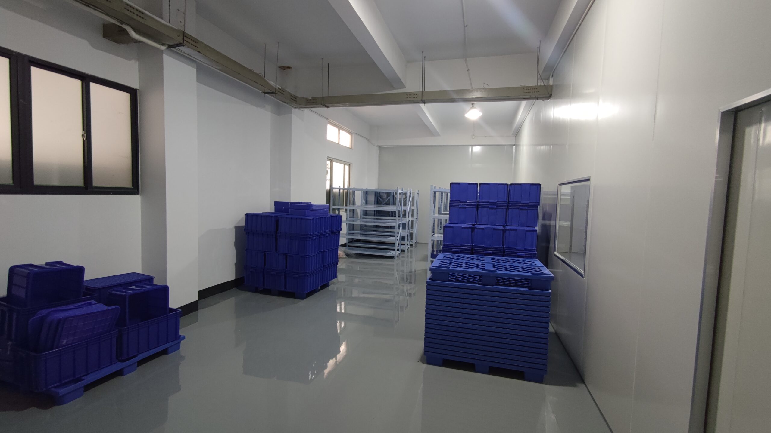 LSR Clean Room Injection Molding Silicone Injection Moulding Newtop