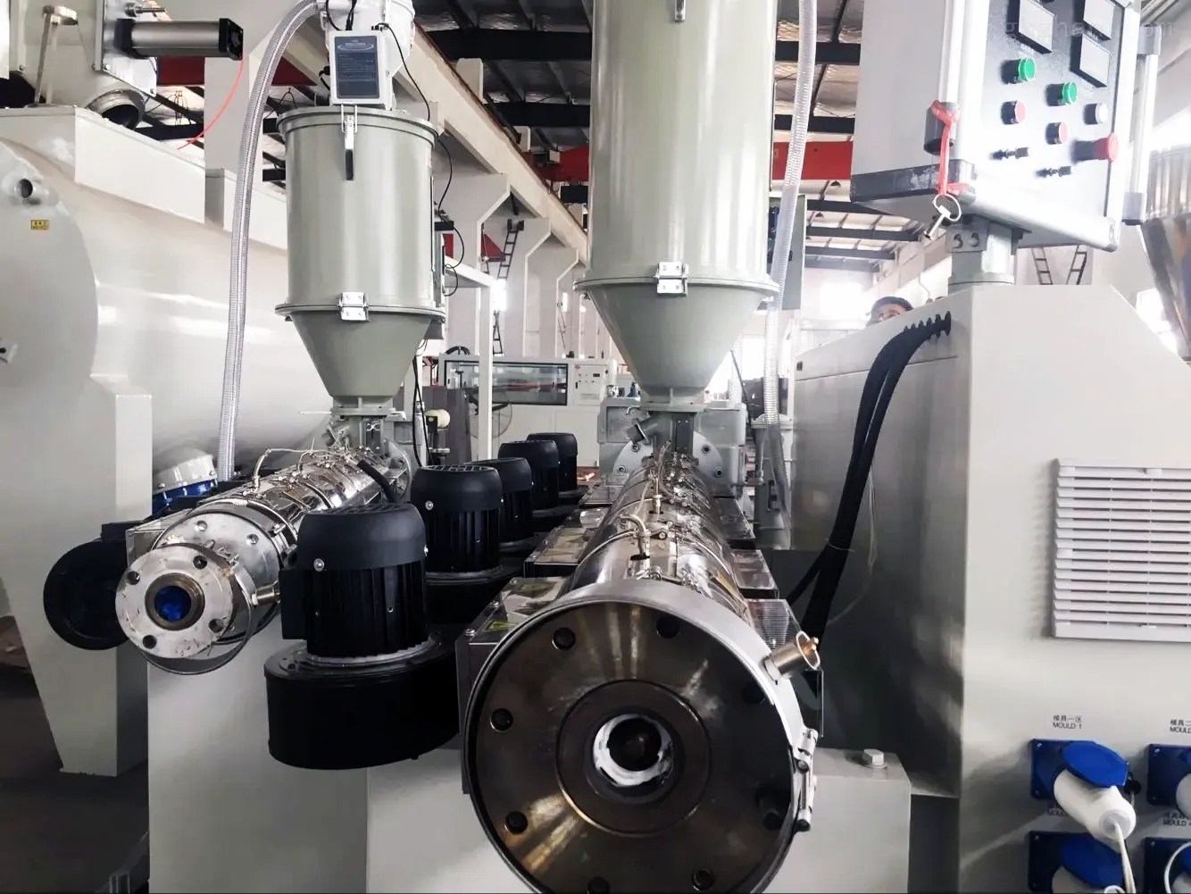 Silicone Extrusion Molding Medical Silicone OEM NEWTOP