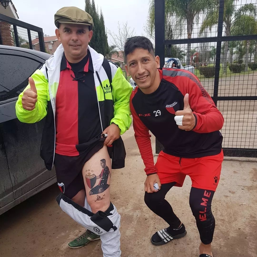 El Hincha De Colón Que Se Tatuó A Aliendro Y Luego Cumplió Su Sueño 1080_x_1080_jpg